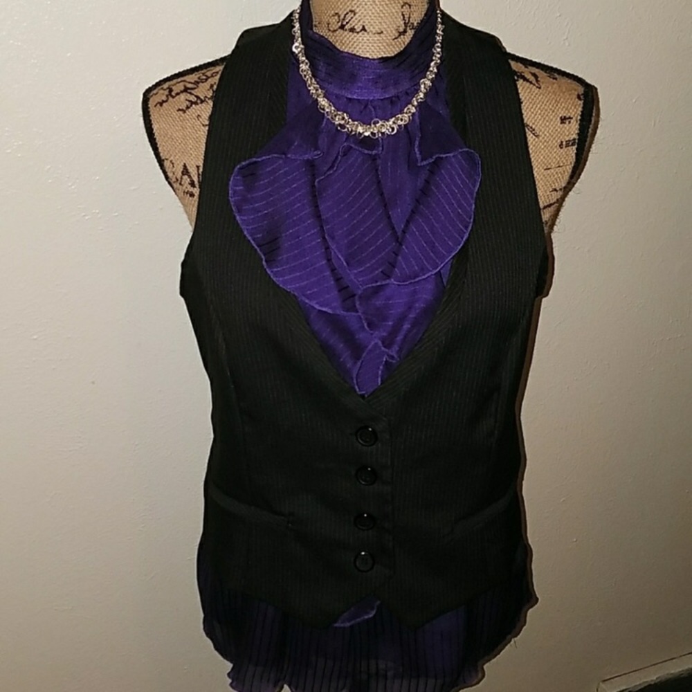 Sleeveless Blouse